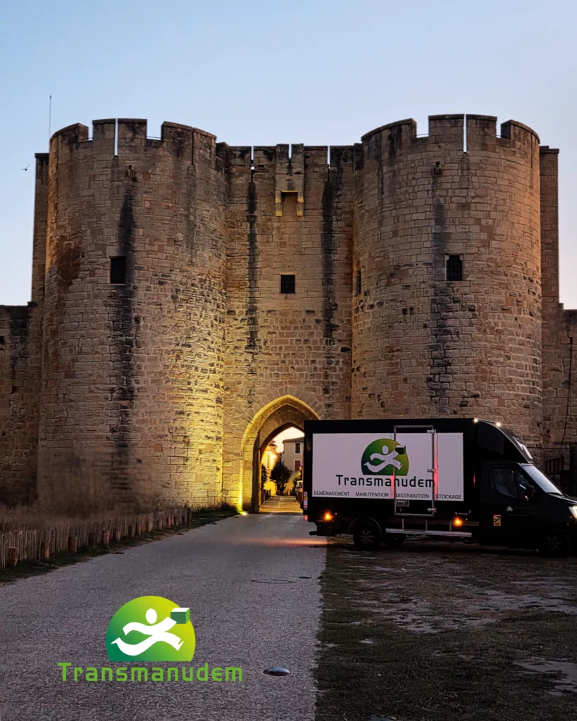 Camion de déménagement professionnel Transmanudem pour transport sécurisé en Occitanie