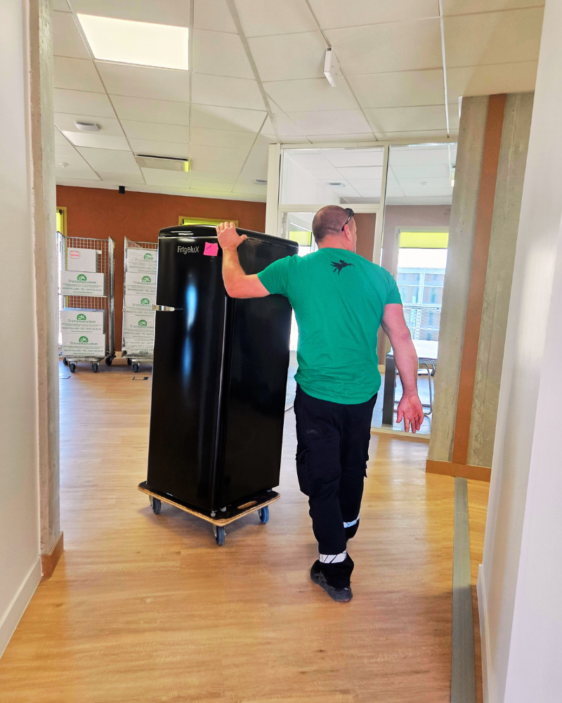 Équipe Transmanudem lors du déménagement d’entreprise URBAT à Montpellier